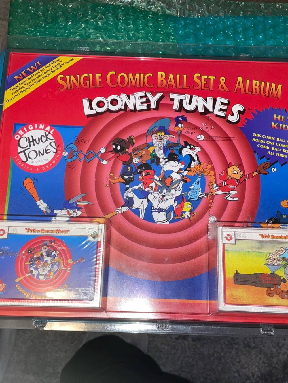 VTG Looney Tunes Complete Comic Ball Set Album Red Upper Deck Card Factory NEW
